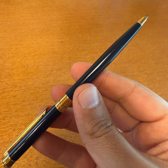 Brand New Mont Blanc Pens (set of two) - Picture 8 of 11